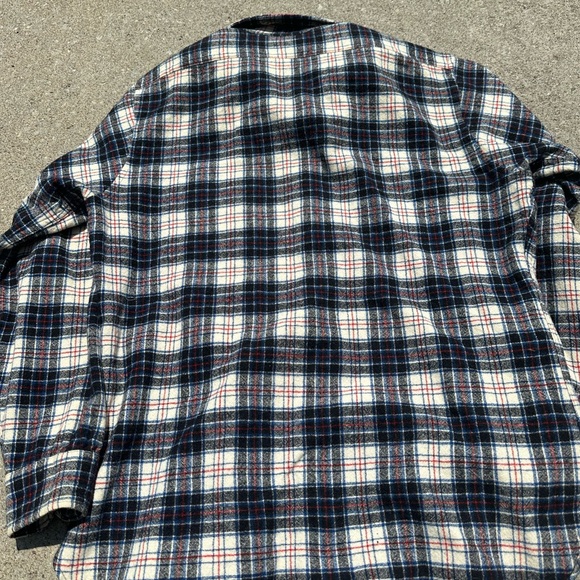 Vintage 90s Pendleton Flannel Button Up - Picture 5 of 6